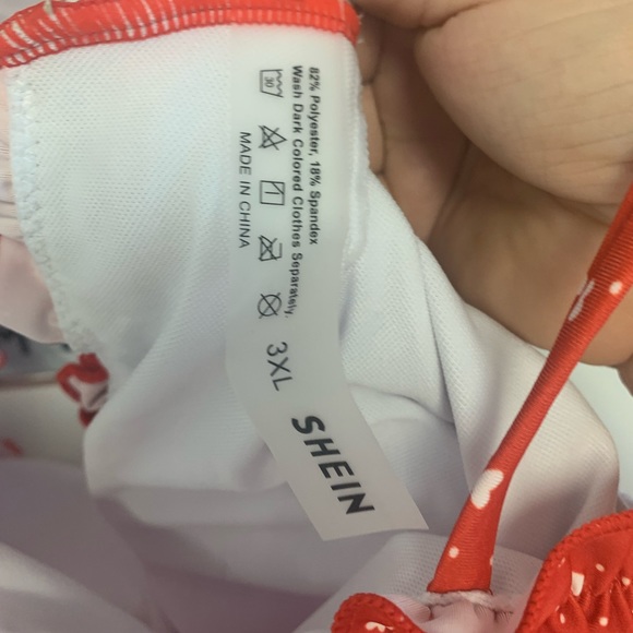 - 5 for $25- Shein size 3XL halter top - Picture 3 of 11